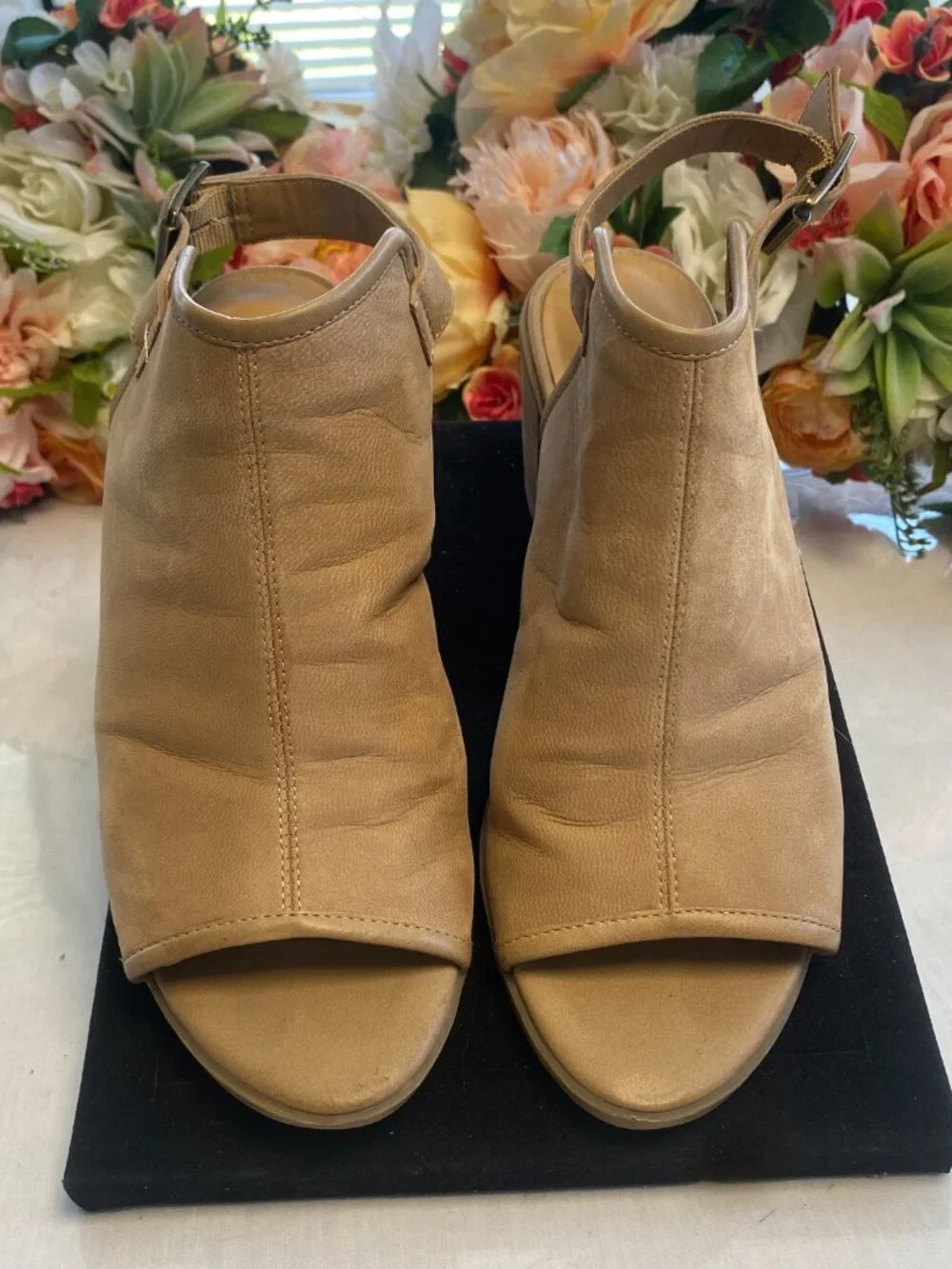 Franco Fortini Aniston Tan Leather Heel Sandals 7.5M